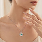 Daisy Vintage Pendant Necklace