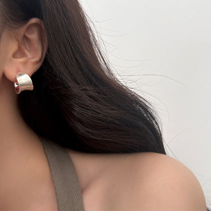 Sculpted Curve Earrings
