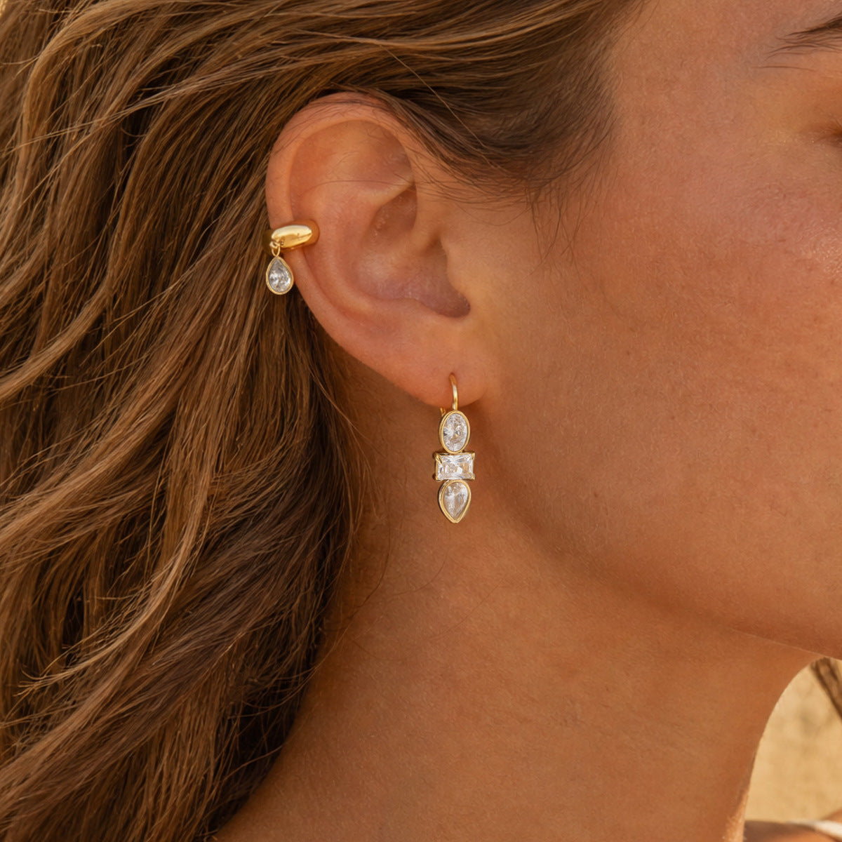 Étoile Lumière Crystal Drop Earrings