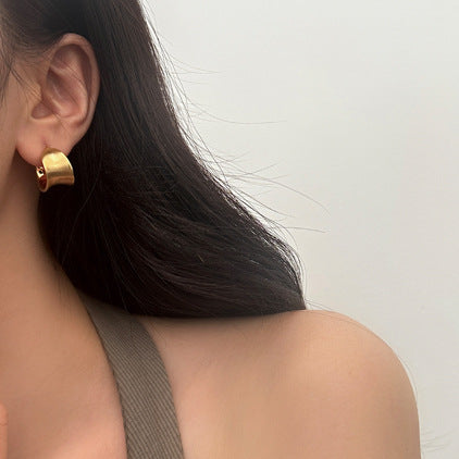 Sculpted Curve Earrings