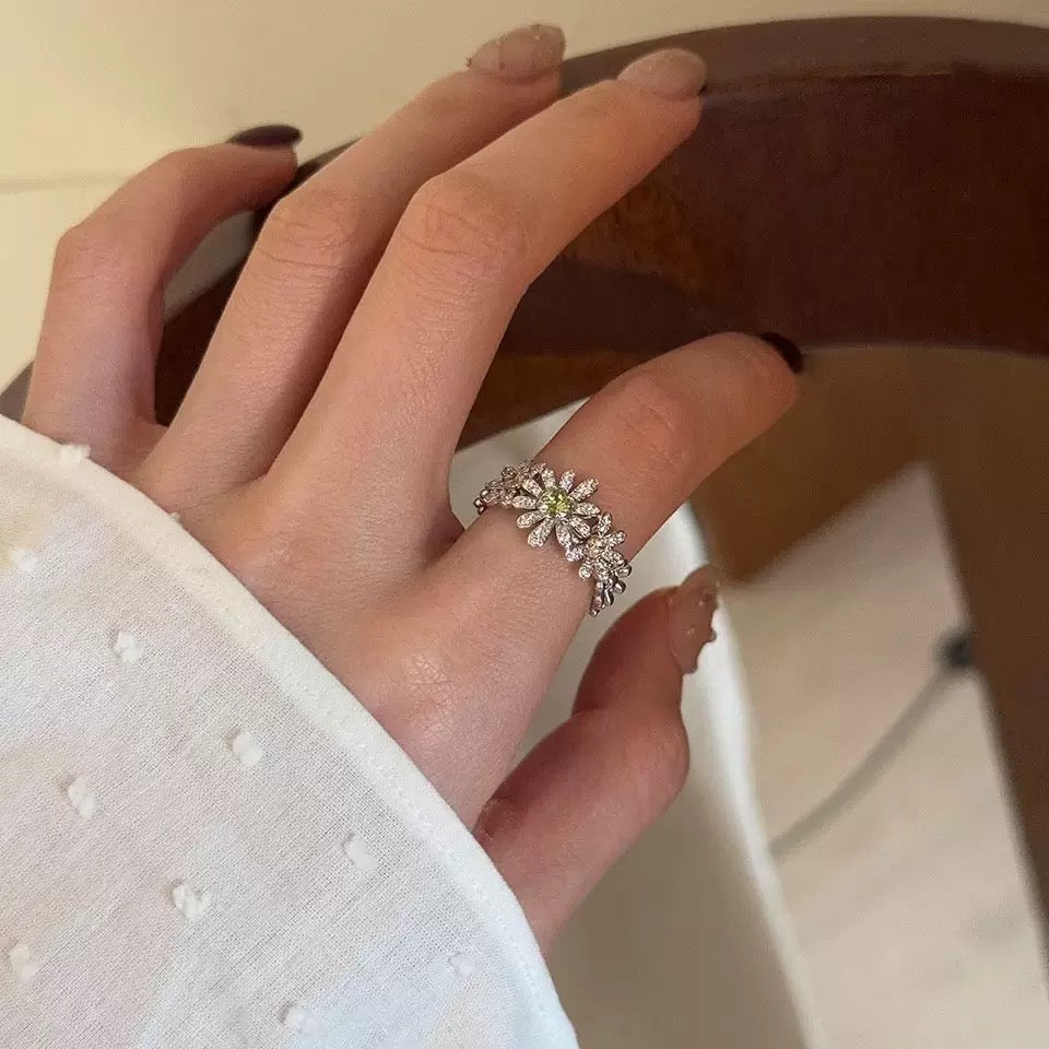 Daisy Bloom Ring